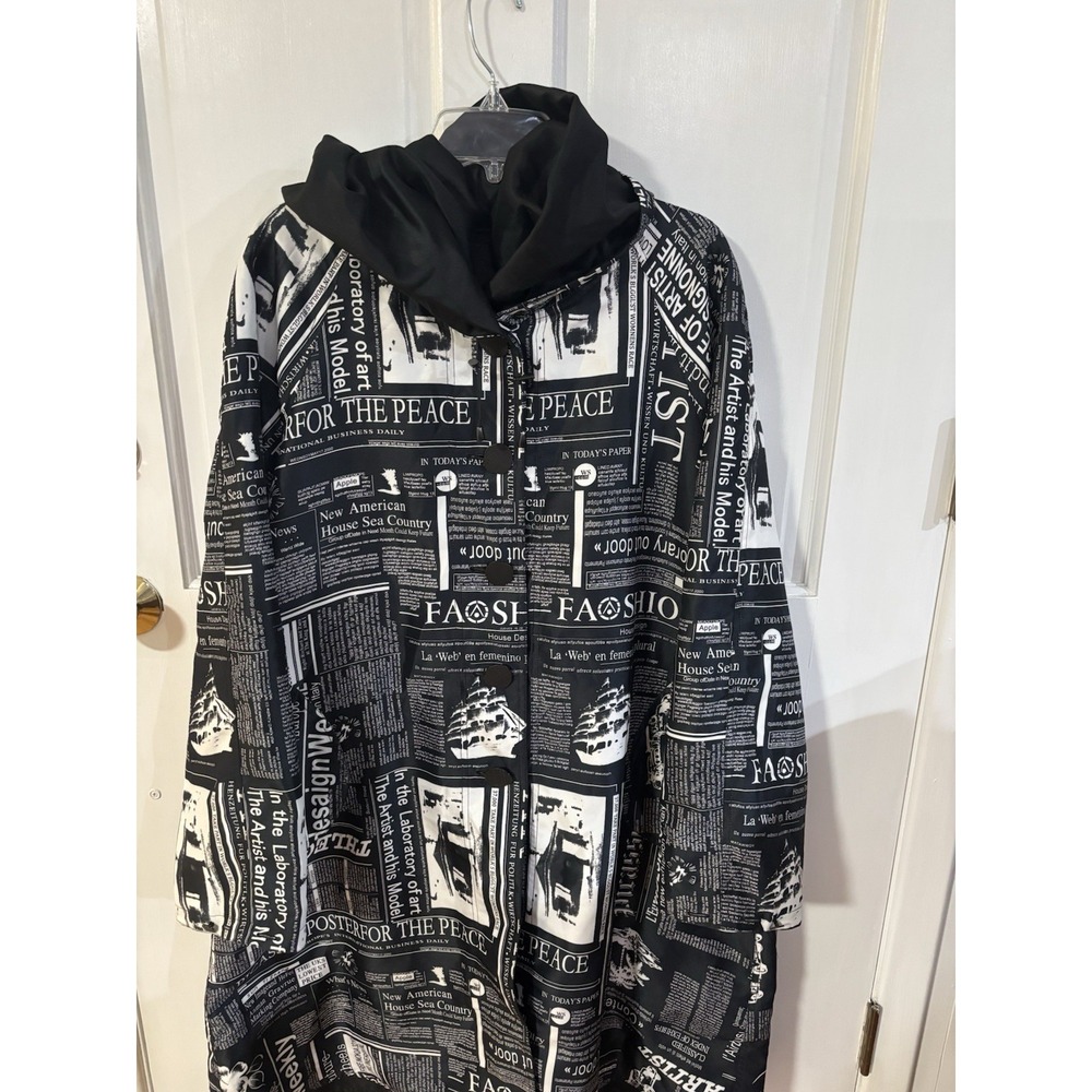 Copera  Xl Women's‎ Long Reversible Coat Fashion Print